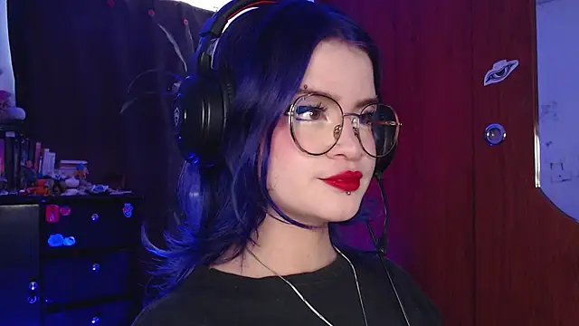 Snapshot of Raventh_ chatting on November 8, 2025, 11:58 am Raventh online show from November 8, 2025, 11:58 am