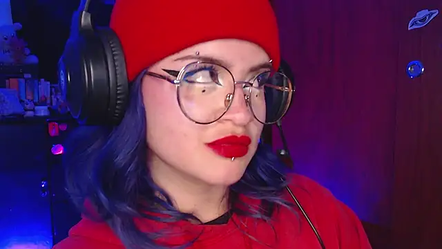 Snapshot of Raventh_ chatting on December 5, 2025, 1:49 am Raventh online show from December 5, 2025, 1:49 am