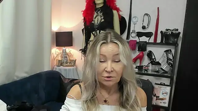 crystaLUX online show from June 15, 2026, 4:12 am