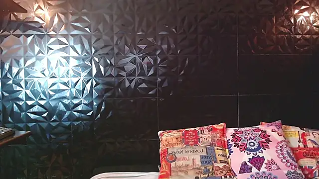 Snapshot of PINK__LOLA1 chatting on March 17, 2026, 11:41 pm PINK LOLA1 online show from March 17, 2026, 11:41 pm