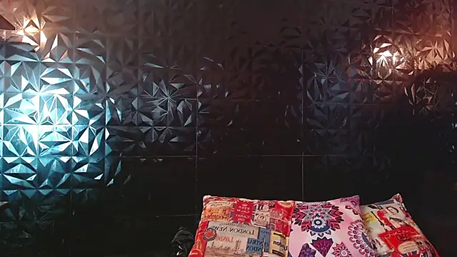 Snapshot of PINK__LOLA1 chatting on June 13, 2026, 2:48 pm PINK LOLA1 online show from June 13, 2026, 2:48 pm