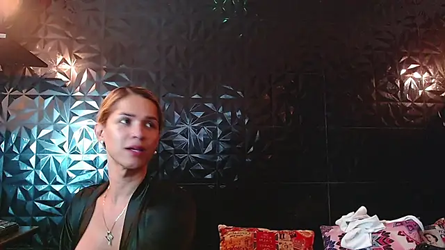 Snapshot of PINK__LOLA1 chatting on June 12, 2026, 10:29 pm PINK LOLA1 online show from June 12, 2026, 10:29 pm
