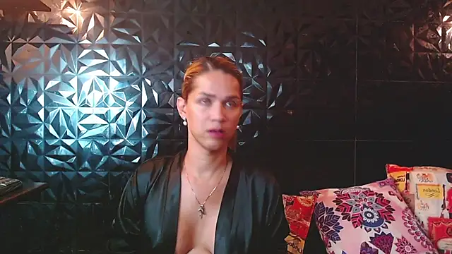 Snapshot of PINK__LOLA1 chatting on June 11, 2026, 2:53 am PINK LOLA1 online show from June 11, 2026, 2:53 am