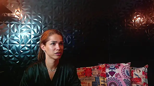 PINK  LOLA1 online show from November 15, 2025, 11:09 pm