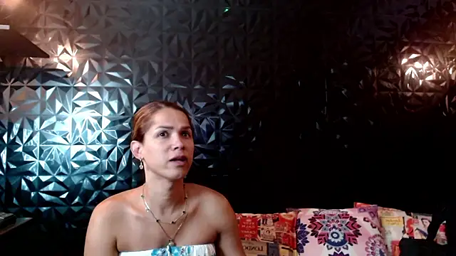 Snapshot of PINK__LOLA1 chatting on March 4, 2026, 10:28 pm PINK LOLA1 online show from March 4, 2026, 10:28 pm