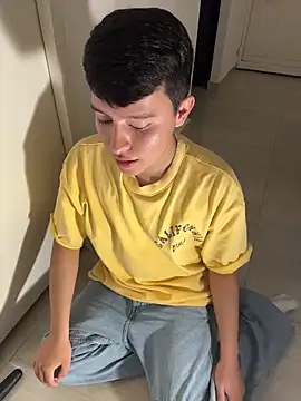 Snapshot of the_little_cody chatting on April 7, 2026, 4:03 am the little cody online show from April 7, 2026, 4:03 am