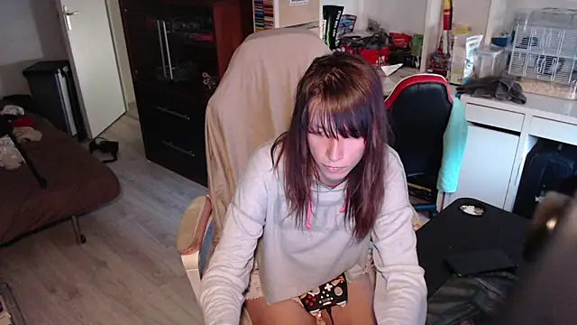 Snapshot of missthon0 chatting on May 31, 2026, 6:09 pm missthon0 online show from May 31, 2026, 6:09 pm