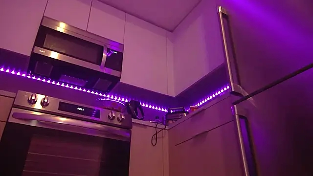 candidcandice online show from October 29, 2025, 6:45 am