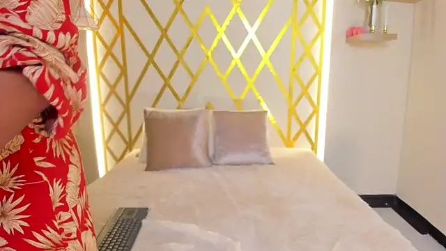 maryevans  online show from January 13, 2026, 12:53 pm