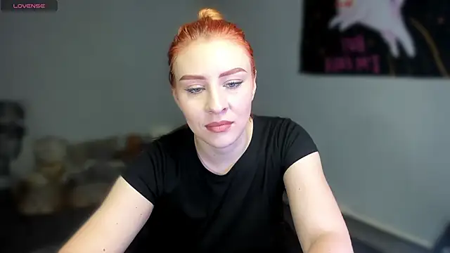 Snapshot of KindKristy chatting on June 7, 2026, 5:34 am KindKristy online show from June 7, 2026, 5:34 am