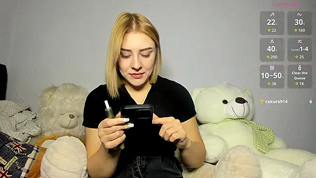 KindKristy online show from October 17, 2025, 5:44 am