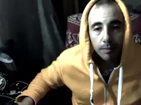 Snapshot of big_heart chatting on December 2, 2025, 8:43 pm big heart online show from December 2, 2025, 8:43 pm