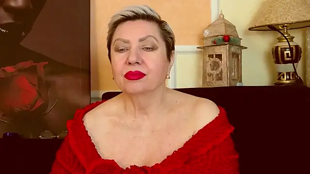 Snapshot of LadyPosh chatting on March 10, 2026, 8:46 pm LadyPosh online show from March 10, 2026, 8:46 pm