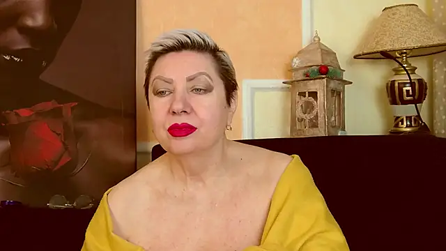 Snapshot of LadyPosh chatting on March 5, 2026, 9:22 pm LadyPosh online show from March 5, 2026, 9:22 pm