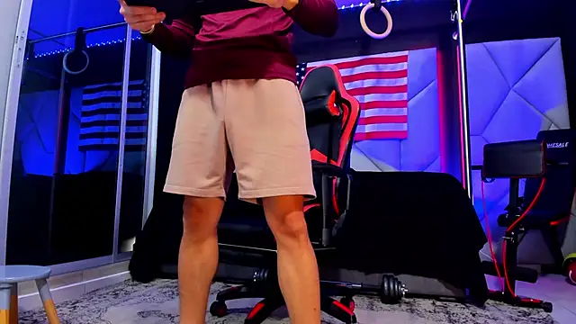 Snapshot of Aydenmiller96 chatting on October 18, 2025, 2:08 pm Aydenmiller96 online show from October 18, 2025, 2:08 pm