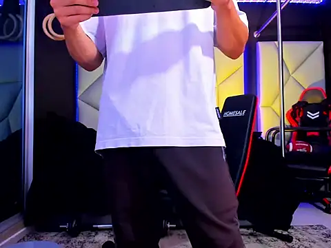 Snapshot of Aydenmiller96 chatting on November 26, 2025, 1:33 pm Aydenmiller96 online show from November 26, 2025, 1:33 pm