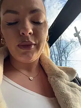 Snapshot of Dirtyfeelin chatting on March 2, 2025, 2:25 pm Dirtyfeelin online show from March 2, 2025, 2:25 pm