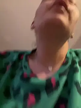 Snapshot of Dirtyfeelin chatting on December 15, 2024, 8:36 pm Dirtyfeelin online show from December 15, 2024, 8:36 pm