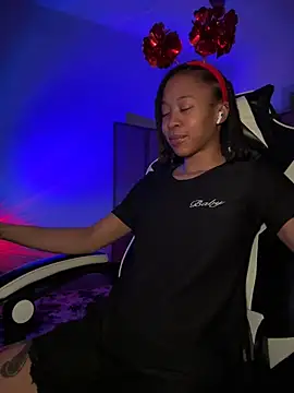 thebrattygoddess online show from February 15, 2025, 10:33 am