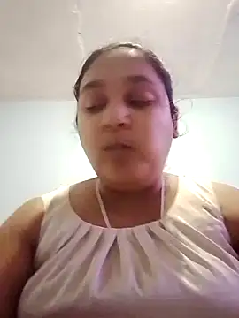 Snapshot of Indianbloom- chatting on November 17, 2025, 1:48 pm Indianbloom- online show from November 17, 2025, 1:48 pm