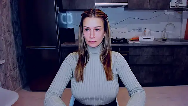 AlexiaDarren online show from February 10, 2025, 4:14 pm