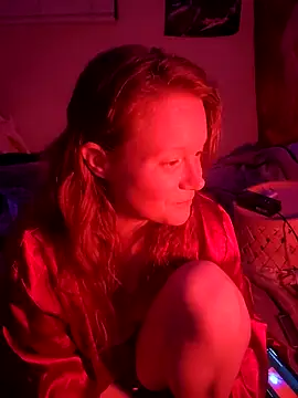 Snapshot of LilTokez chatting on February 15, 2026, 2:01 am LilTokez online show from February 15, 2026, 2:01 am