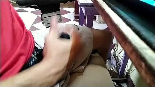 Snapshot of growing20yo chatting on October 21, 2025, 7:57 pm growing20yo online show from October 21, 2025, 7:57 pm