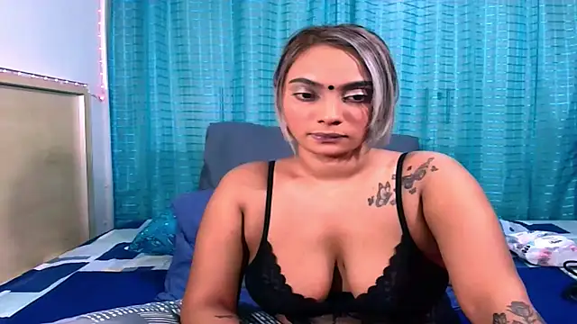 sexyindianchic online show from June 17, 2026, 6:07 pm
