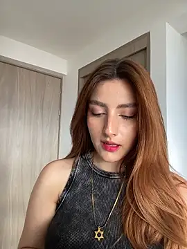 Snapshot of Anavi_ chatting on June 10, 2026, 9:05 pm Anavi online show from June 10, 2026, 9:05 pm