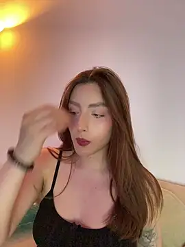 Snapshot of Anavi_ chatting on July 15, 2026, 11:34 pm Anavi online show from July 15, 2026, 11:34 pm