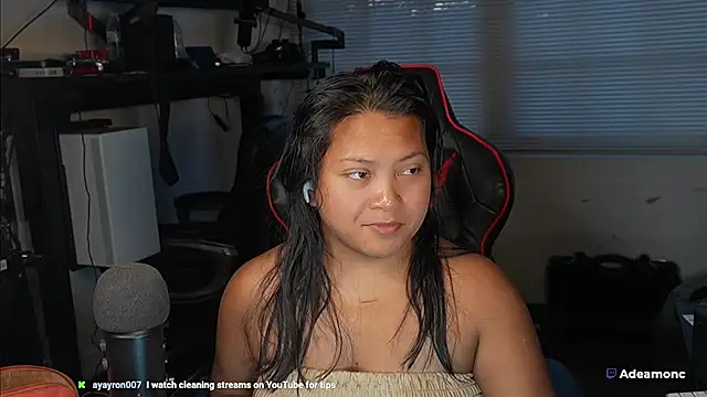 Snapshot of Bubbleliyah chatting on February 7, 2026, 12:24 pm Bubbleliyah online show from February 7, 2026, 12:24 pm