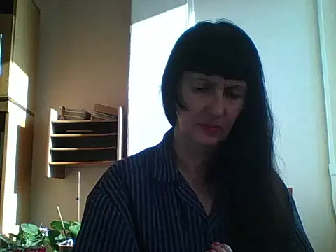 MelanyBanks online show from October 20, 2025, 8:04 am