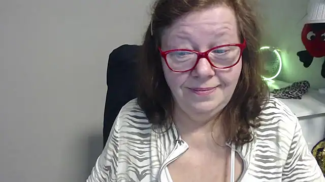 Adelewildx online show from March 18, 2025, 10:28 am