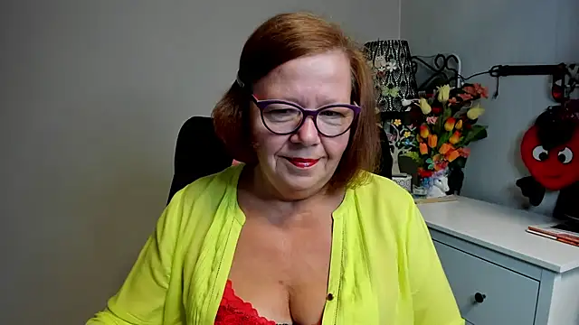 Snapshot of Adelewildx chatting on July 6, 2026, 3:02 am Adelewildx online show from July 6, 2026, 3:02 am