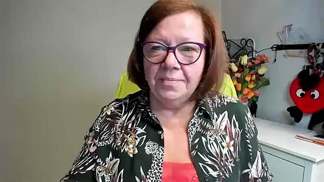Adelewildx online show from June 17, 2026, 3:39 am
