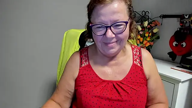 Snapshot of Adelewildx chatting on August 5, 2026, 2:38 am Adelewildx online show from August 5, 2026, 2:38 am