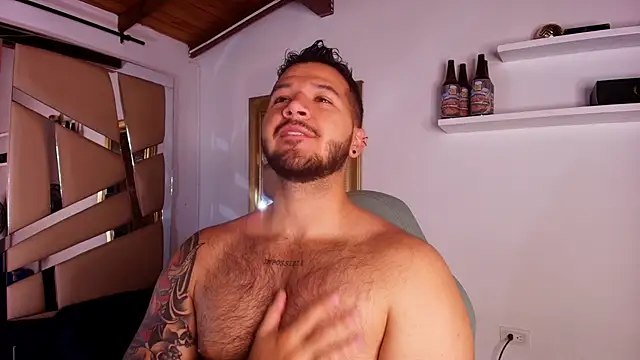 Snapshot of mister_miike chatting on October 11, 2025, 3:07 am mister miike online show from October 11, 2025, 3:07 am