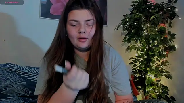 Eva Shameless online show from December 13, 2024, 1:55 pm