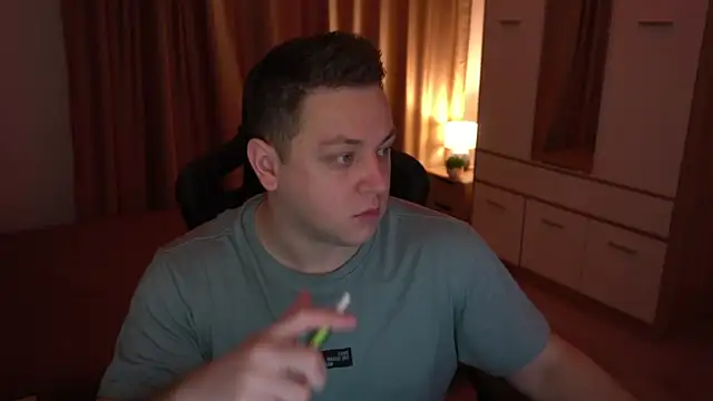 Snapshot of David_Doc chatting on October 26, 2025, 2:56 am David Doc online show from October 26, 2025, 2:56 am