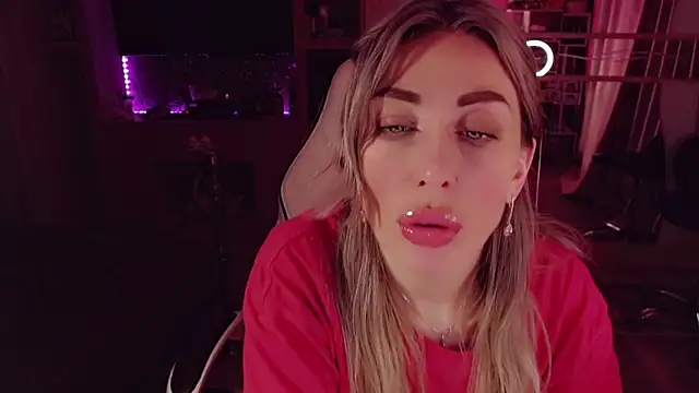 Snapshot of AnnieGOld_ chatting on March 2, 2026, 5:08 am AnnieGOld online show from March 2, 2026, 5:08 am