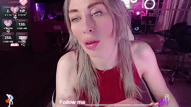 Snapshot of AnnieGOld_ chatting on March 8, 2026, 7:28 pm AnnieGOld online show from March 8, 2026, 7:28 pm