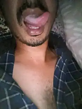 dreamtoungelick69 online show from May 3, 2026, 6:55 pm