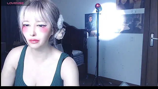 candy cola online show from November 4, 2025, 1:42 am