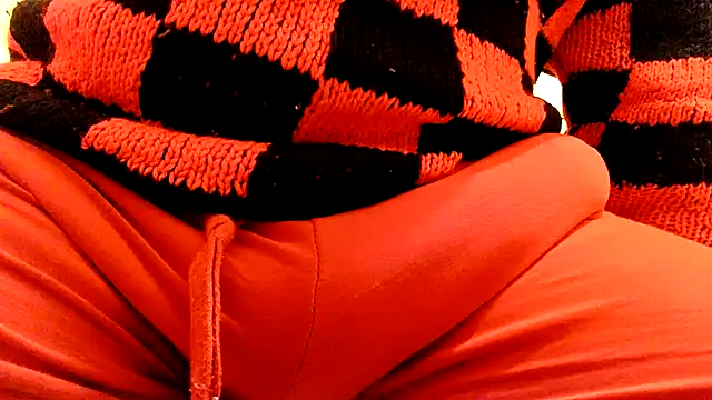 Snapshot of gae89tano chatting on February 17, 2026, 9:50 am gae89tano online show from February 17, 2026, 9:50 am