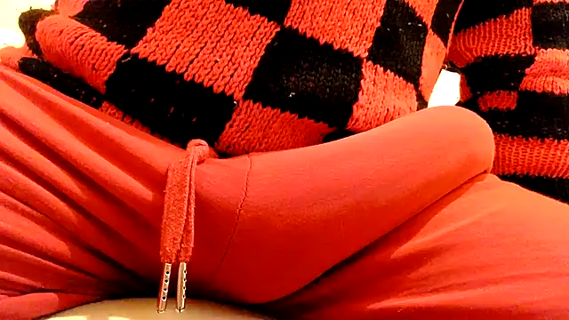 Snapshot of gae89tano chatting on February 13, 2026, 8:42 pm gae89tano online show from February 13, 2026, 8:42 pm