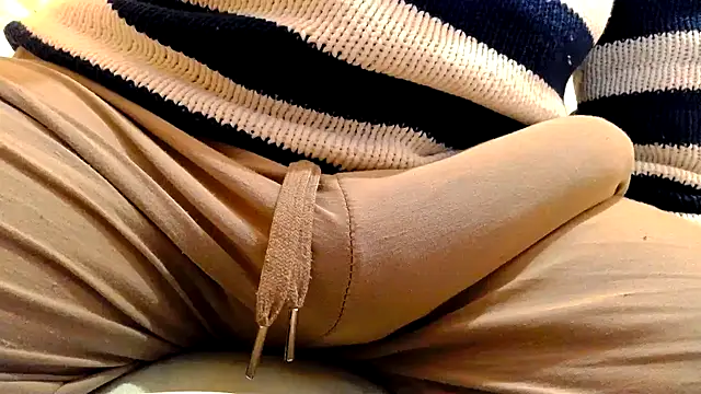 Snapshot of gae89tano chatting on March 13, 2026, 10:48 pm gae89tano online show from March 13, 2026, 10:48 pm