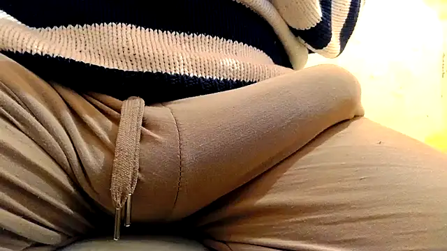 Snapshot of gae89tano chatting on March 13, 2026, 10:42 am gae89tano online show from March 13, 2026, 10:42 am