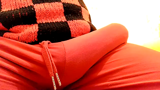 Snapshot of gae89tano chatting on February 11, 2026, 11:04 pm gae89tano online show from February 11, 2026, 11:04 pm