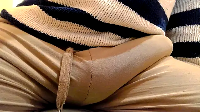 Snapshot of gae89tano chatting on March 9, 2026, 9:13 am gae89tano online show from March 9, 2026, 9:13 am