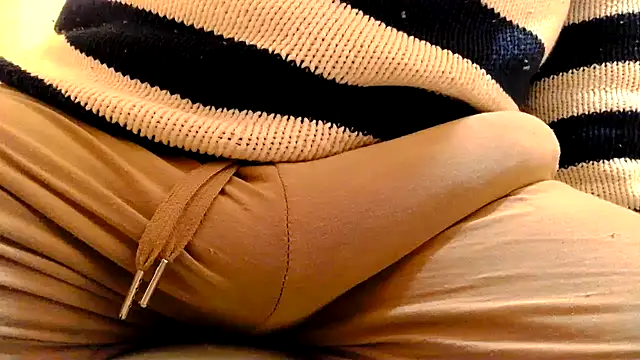 Snapshot of gae89tano chatting on March 7, 2026, 8:14 pm gae89tano online show from March 7, 2026, 8:14 pm